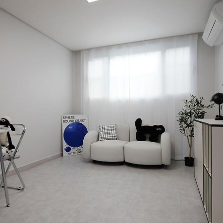 H House Yeonnam Apartment โซล ภายนอก รูปภาพ