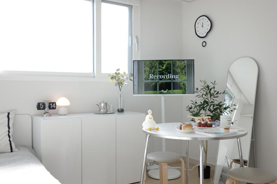 H House Yeonnam Apartment โซล ภายนอก รูปภาพ