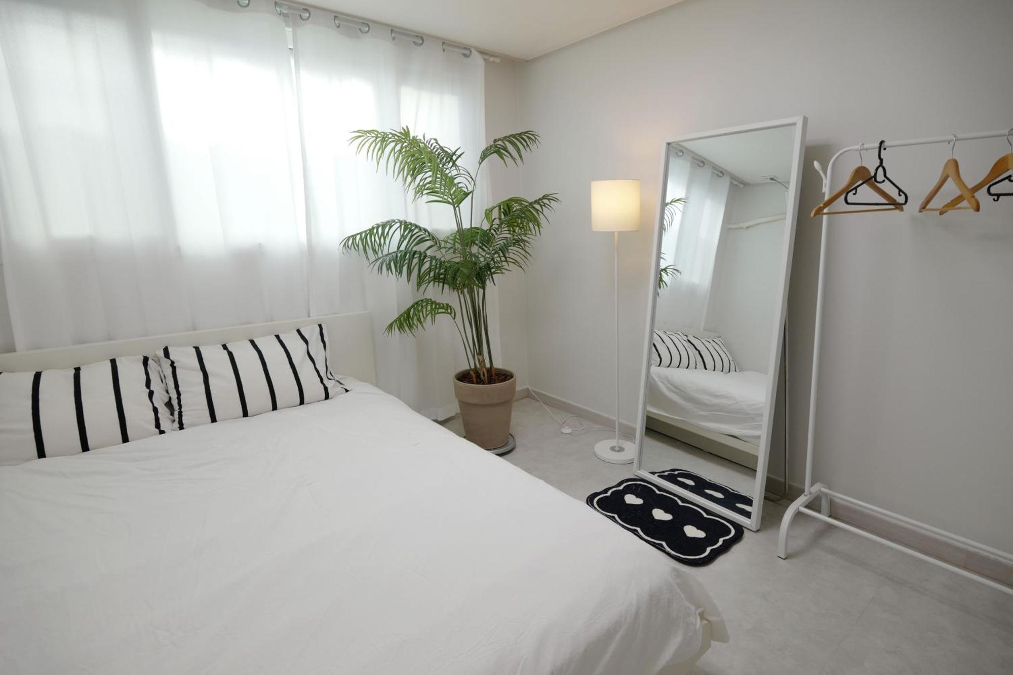 H House Yeonnam Apartment โซล ภายนอก รูปภาพ