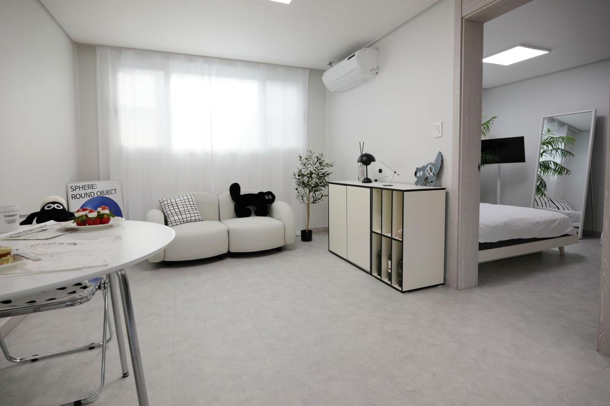 H House Yeonnam Apartment โซล ภายนอก รูปภาพ