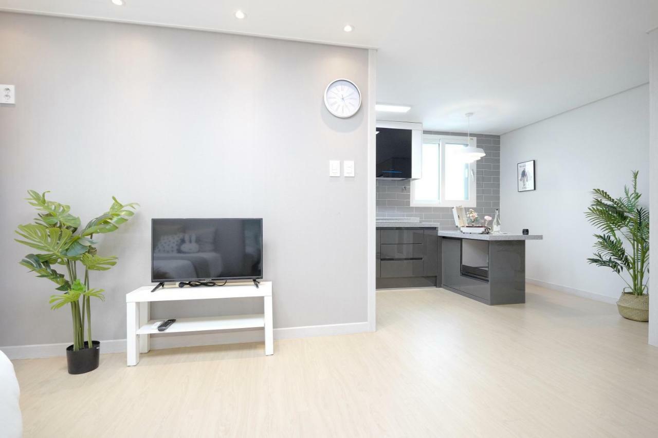 H House Yeonnam Apartment โซล ภายนอก รูปภาพ